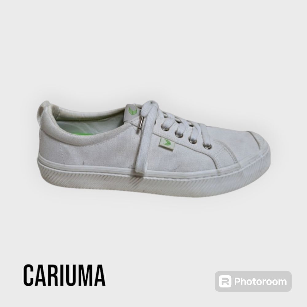 Cariuma White Tennis Sneakers